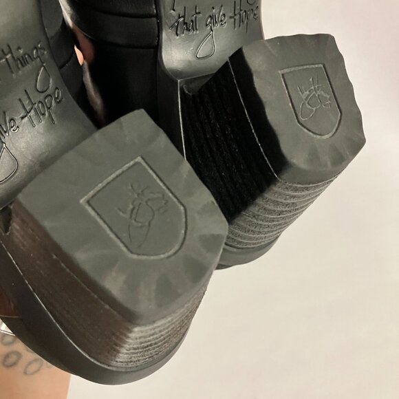 *NEVER WORN* Fluevog Hopefuls VOW, Limited Edition, Size 7.5 (best for 6.5/7?)! - Picture 9 of 10